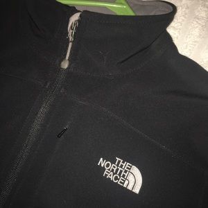 Large north face jacket- MENs or Women's